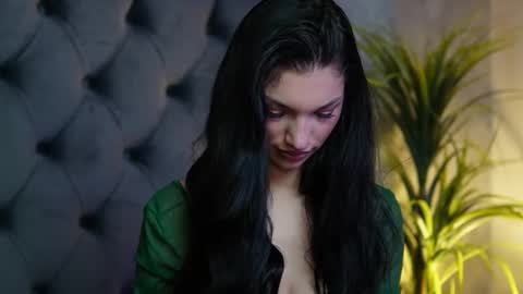 Snapshot of miamicoffee chatting on September 28, 2025, 1:22 am Miami online show from September 28, 2025, 1:22 am