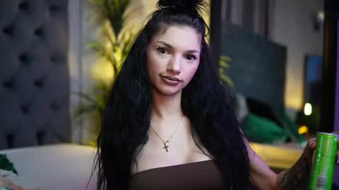 Snapshot of miamicoffee chatting on October 5, 2025, 7:34 pm Miami online show from October 5, 2025, 7:34 pm