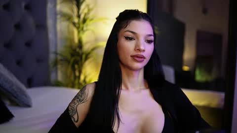 Snapshot of miamicoffee chatting on November 22, 2025, 6:29 pm Miami online show from November 22, 2025, 6:29 pm