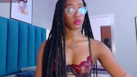 Mia  online show from May 6, 2026, 12:32 pm