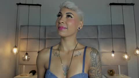 Mia Morgann online show from February 2, 2025, 12:02 pm