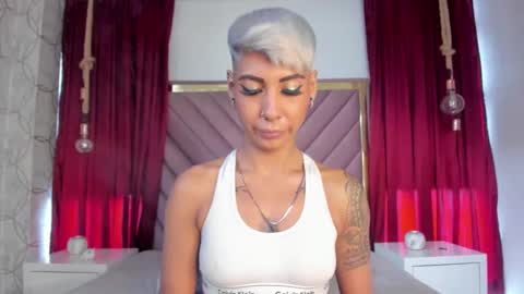 Mia Morgann online show from February 15, 2025, 4:23 pm