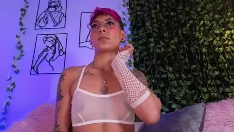 Mia Morgann online show from October 18, 2025, 2:40 pm