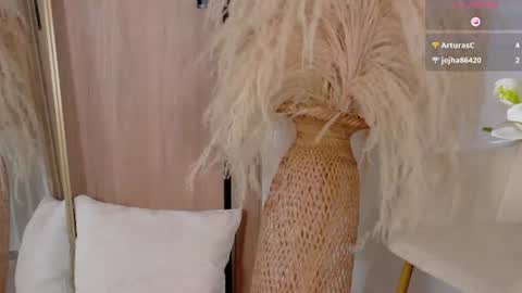 Snapshot of mianova_ chatting on July 17, 2026, 8:46 pm Mia Nova online show from July 17, 2026, 8:46 pm