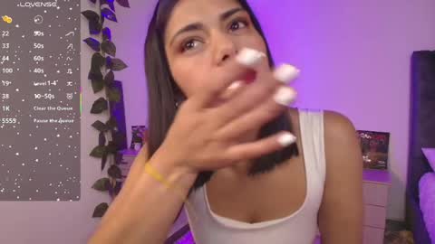 Snapshot of miaoconell chatting on June 1, 2026, 11:28 pm miaoconell online show from June 1, 2026, 11:28 pm