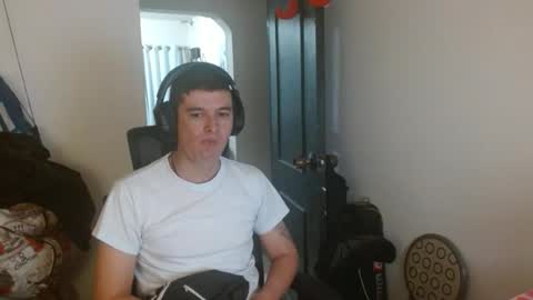 miaou_miaou online show from June 3, 2026, 1:52 am