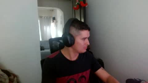 miaou_miaou online show from June 26, 2026, 9:41 pm