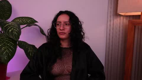 MIAPORTMANN online show from June 17, 2026, 10:39 am