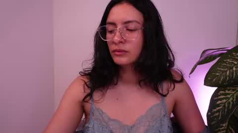 Snapshot of miaportman chatting on June 24, 2026, 12:20 am MIAPORTMANN online show from June 24, 2026, 12:20 am