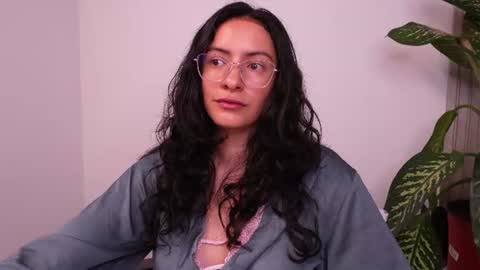 Snapshot of miaportman chatting on July 9, 2026, 9:35 am MIAPORTMANN online show from July 9, 2026, 9:35 am