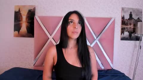 Mia Quevedo online show from March 27, 2026, 2:39 pm