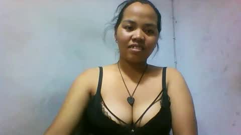 Snapshot of miarii chatting on June 6, 2026, 6:23 pm miarii online show from June 6, 2026, 6:23 pm