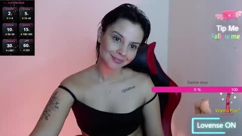 Snapshot of miarobinn_ chatting on November 11, 2025, 7:52 am miarobinn_ online show from November 11, 2025, 7:52 am