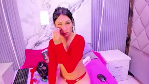 Miarose 69 online show from May 1, 2026, 3:33 am