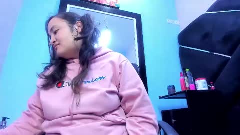 Snapshot of miarous69 chatting on May 6, 2026, 9:47 am MiaRouse online show from May 6, 2026, 9:47 am