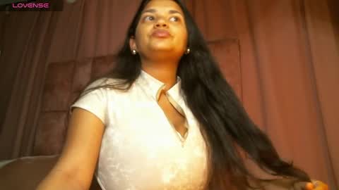 miasaandovaal 22 online show from April 26, 2026, 8:39 pm