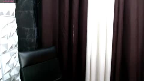 Snapshot of miasexxie chatting on March 4, 2025, 3:22 am mia online show from March 4, 2025, 3:22 am