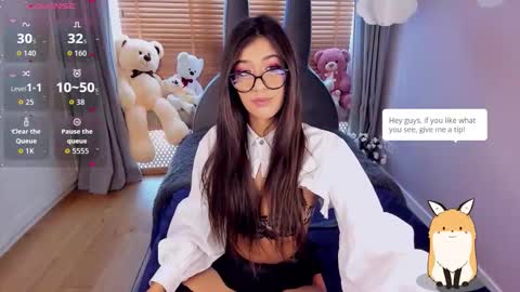 Snapshot of miasilk chatting on October 23, 2025, 10:25 am Miayna Silk online show from October 23, 2025, 10:25 am