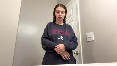 Snapshot of miasmith_001 chatting on May 21, 2026, 10:28 pm miasmith_001 online show from May 21, 2026, 10:28 pm