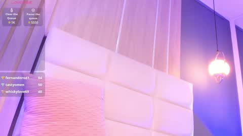 Mia online show from March 12, 2025, 9:45 pm