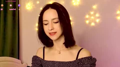 Snapshot of miasweetashoney chatting on December 19, 2025, 12:23 pm Mia online show from December 19, 2025, 12:23 pm