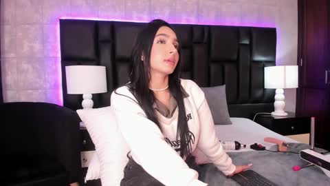 Snapshot of miasweetth chatting on December 27, 2024, 6:53 pm Mia Sweetth online show from December 27, 2024, 6:53 pm