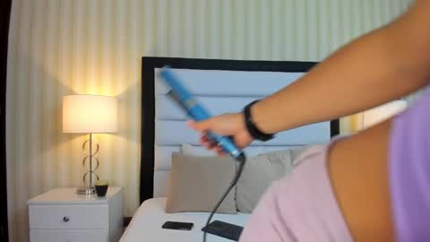 Snapshot of miasweetth chatting on February 18, 2025, 12:17 pm Mia Sweetth online show from February 18, 2025, 12:17 pm