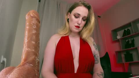 Snapshot of miaunicorn chatting on January 5, 2025, 9:36 pm Lana online show from January 5, 2025, 9:36 pm