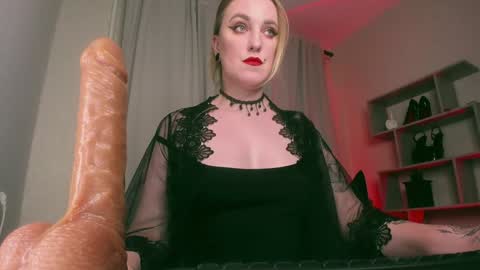 Snapshot of miaunicorn chatting on January 17, 2025, 2:50 am Lana online show from January 17, 2025, 2:50 am