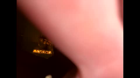 miavelvetxo online show from April 29, 2026, 8:18 am