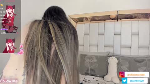 Snapshot of miavillalobos_ chatting on January 30, 2025, 10:19 am Mia Villalobos online show from January 30, 2025, 10:19 am