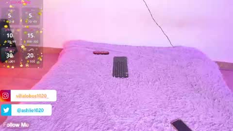 Mia Villalobos online show from July 26, 2026, 2:42 am