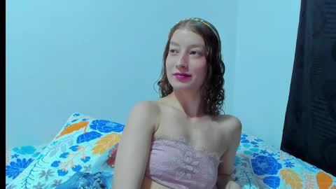  Chloe  online show from April 8, 2026, 12:43 am