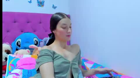  Chloe  online show from June 30, 2026, 8:32 pm