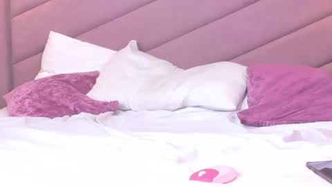 MiaWeiss online show from March 16, 2026, 11:09 pm