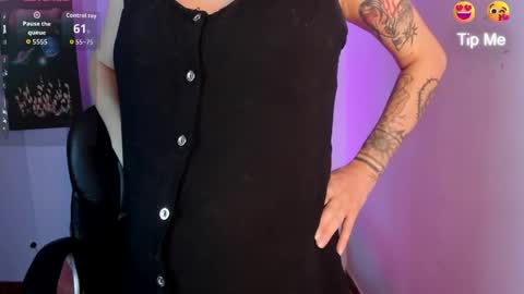 Mia winx  online show from April 6, 2026, 8:54 pm