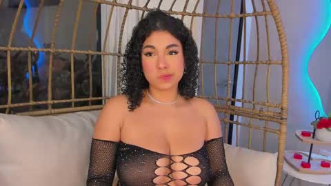 Mia online show from February 13, 2025, 4:00 am