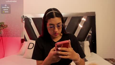 Snapshot of miayiron chatting on May 3, 2026, 1:06 pm MiaIron online show from May 3, 2026, 1:06 pm