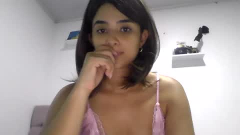 Snapshot of micaelamoreno18 chatting on July 23, 2026, 4:43 am micaelamoreno18 online show from July 23, 2026, 4:43 am