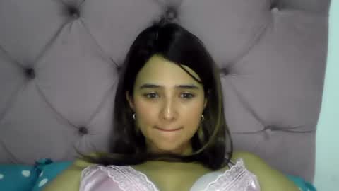 Snapshot of micaelamoreno18 chatting on July 25, 2026, 4:54 am micaelamoreno18 online show from July 25, 2026, 4:54 am