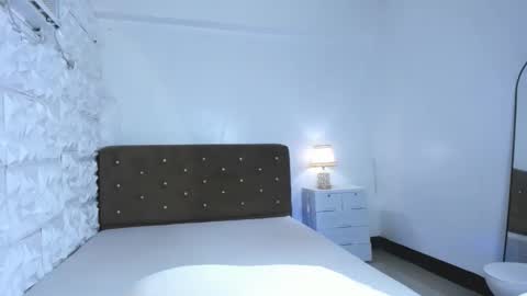 Snapshot of micaganda1 chatting on March 22, 2026, 7:39 pm urbaby mica online show from March 22, 2026, 7:39 pm