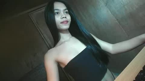 Snapshot of micaholics chatting on October 12, 2025, 12:20 am Mica online show from October 12, 2025, 12:20 am