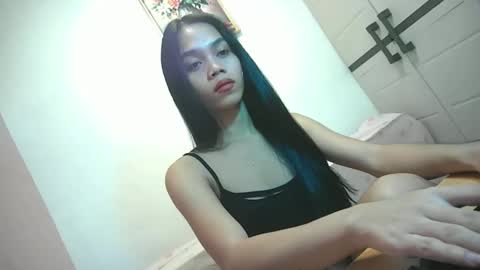 Snapshot of micaholics chatting on October 29, 2025, 10:44 pm Mica online show from October 29, 2025, 10:44 pm