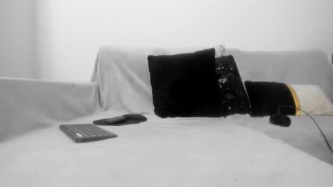 Goddess M online show from November 14, 2025, 6:01 am