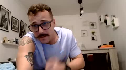 MILO MIAMI online show from May 24, 2026, 9:53 pm