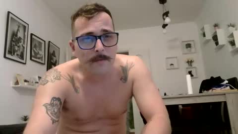 MILO MIAMI online show from June 3, 2026, 10:48 pm