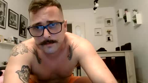 MILO MIAMI online show from June 10, 2026, 11:03 pm
