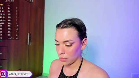         online show from February 5, 2025, 5:53 pm