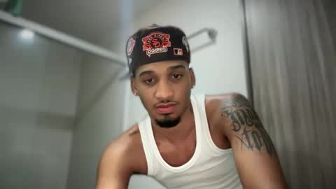 Snapshot of michael_jordanx chatting on March 4, 2025, 4:20 pm Angel online show from March 4, 2025, 4:20 pm