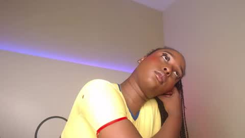 Snapshot of michaelacox chatting on July 7, 2026, 5:50 pm Michel online show from July 7, 2026, 5:50 pm
